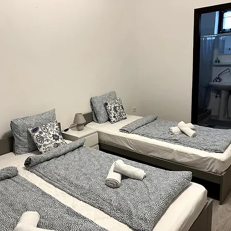 招待所 Aniiza 2 3*