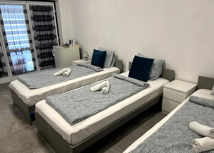 Πανσιόν Aniiza 2 Orvenyes